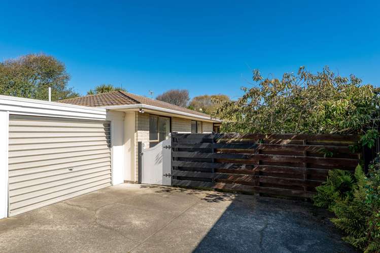 2/88 Pine Avenue New Brighton_1