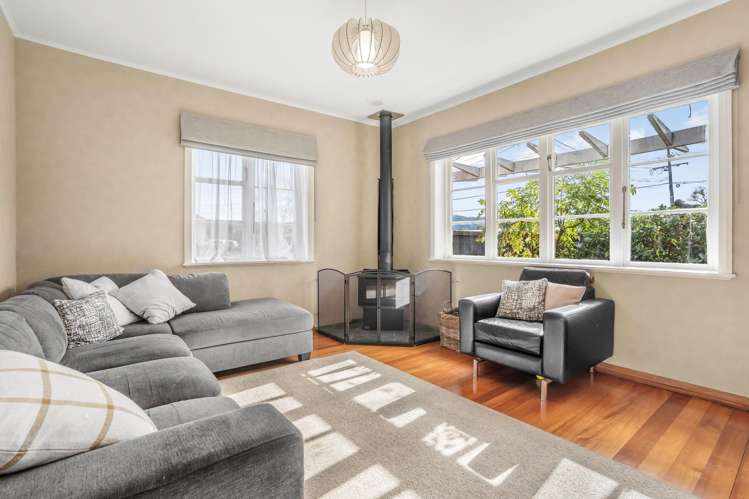 1/195 Whites Line East Waiwhetu_1