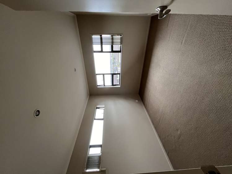 8 Terrasini Drive Flat Bush_12