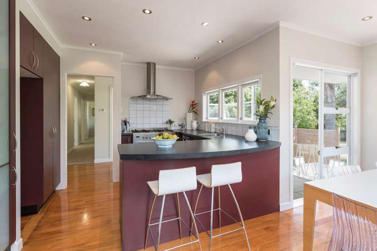 8 Graham Avenue Te Atatu Peninsula_4