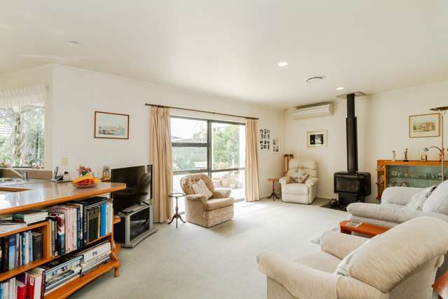 13 Bishops Close Greenmeadows_2