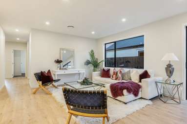 403 Te Taruna Drive_4