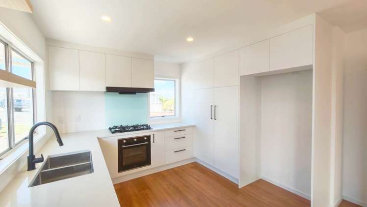 1/82 Pupuke Road Hillcrest_3