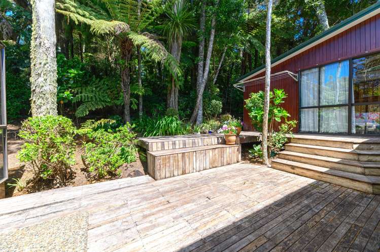 122 Scenic Drive Titirangi_30