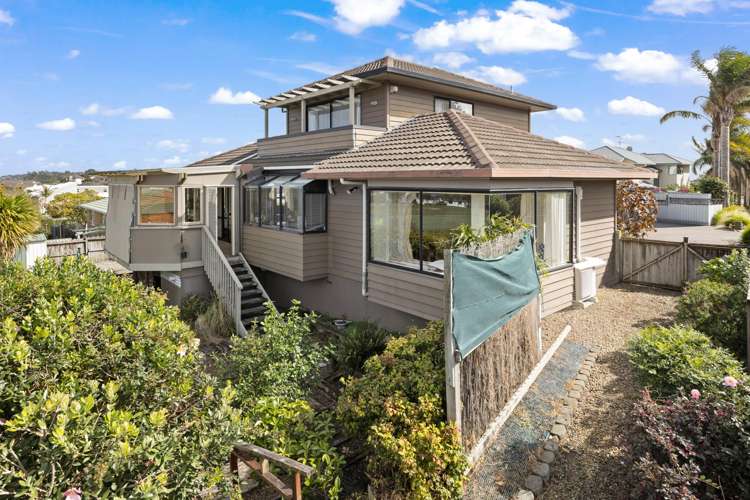 53 Alec Craig Way Gulf Harbour_21