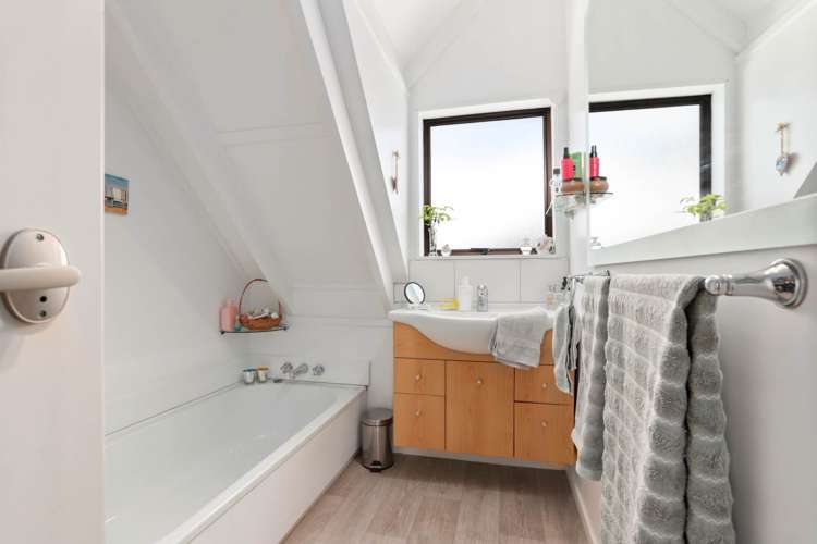 115 Wilson Road South Head_10