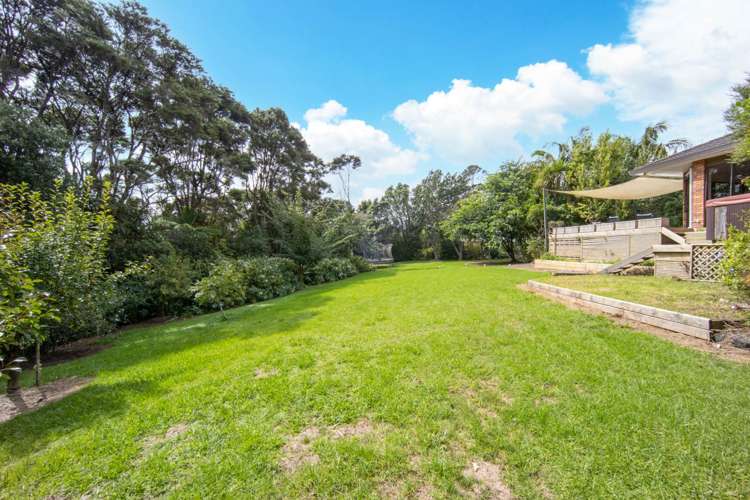 15 North Way Titirangi_26