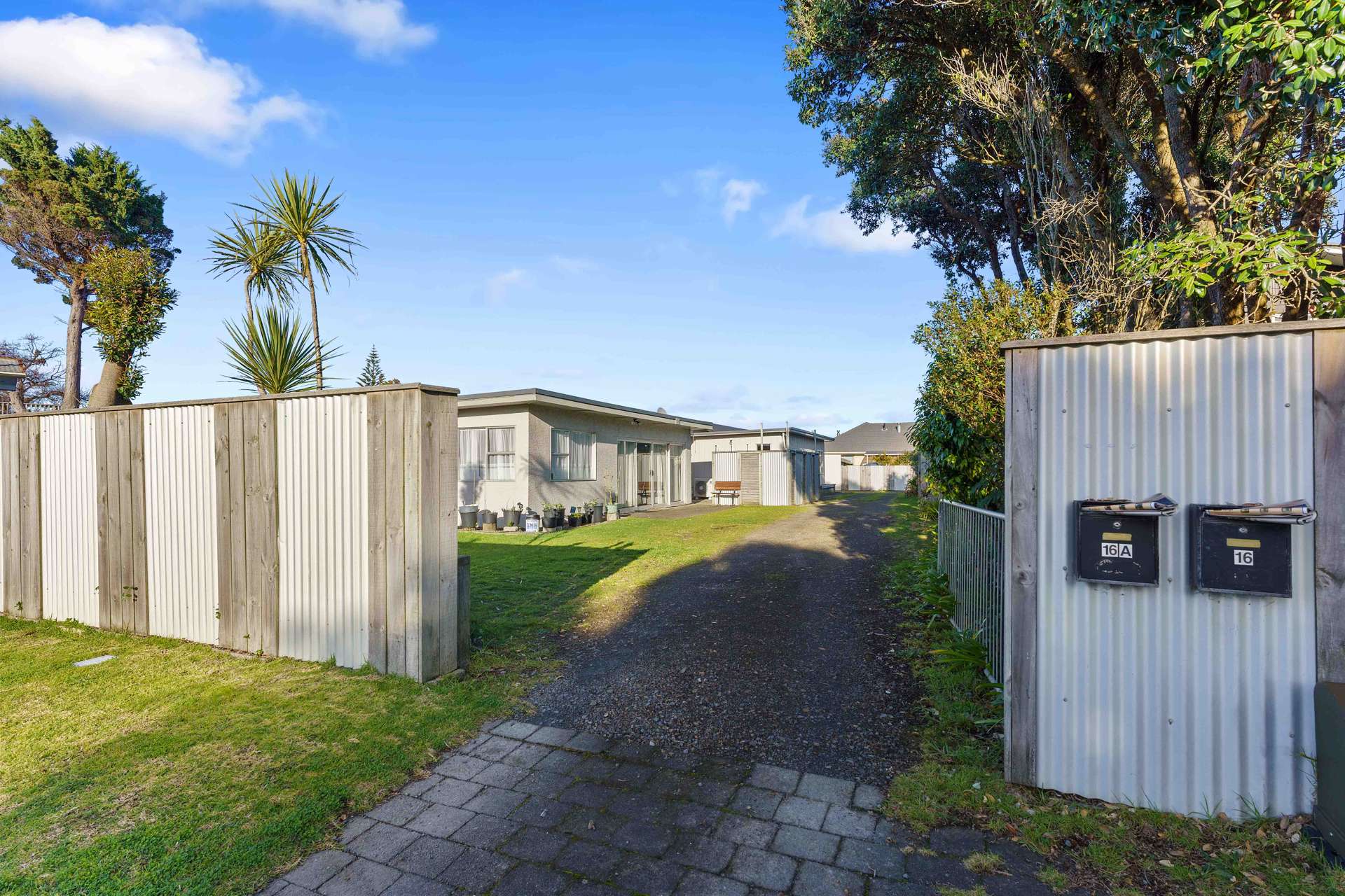 16 Eruini Street Waikanae Beach_0