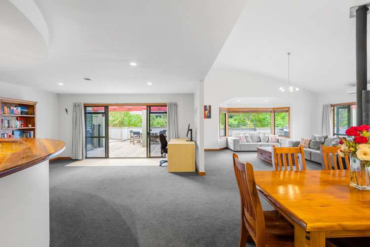 2 Larchwood Grove Rangatira Park_10