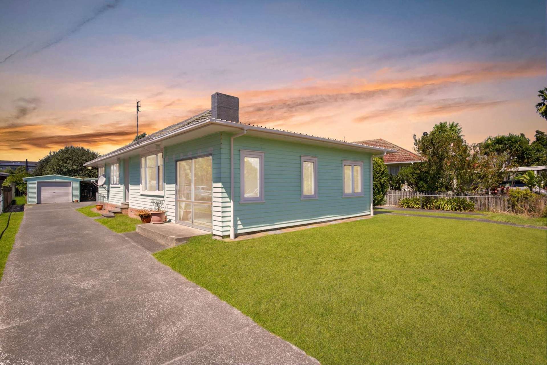 7 London Street Te Atatu Peninsula_0