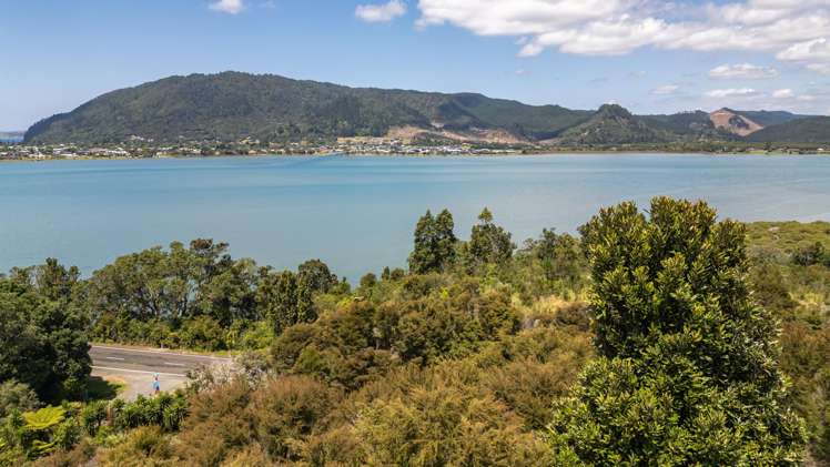 43 Main Road Tairua_18