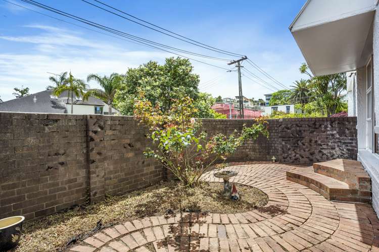 2/15 Tagalad Road Mission Bay_11