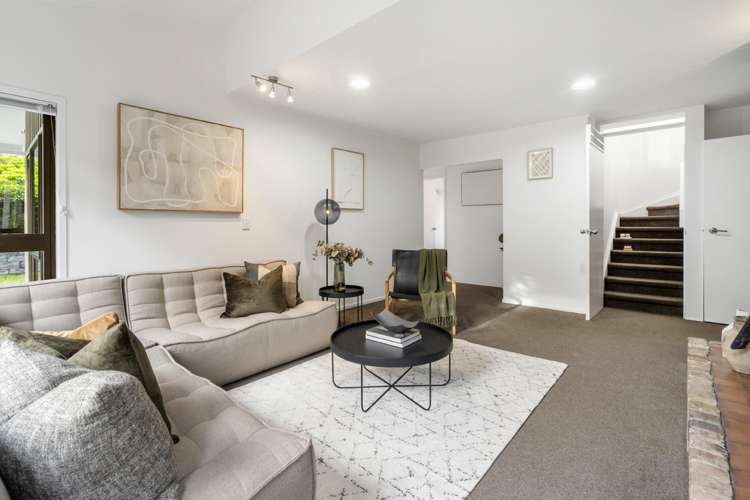 2/1 Totara Grove Hillcrest_21