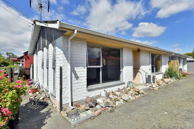 Renovator's Dream, Must Be Sold!