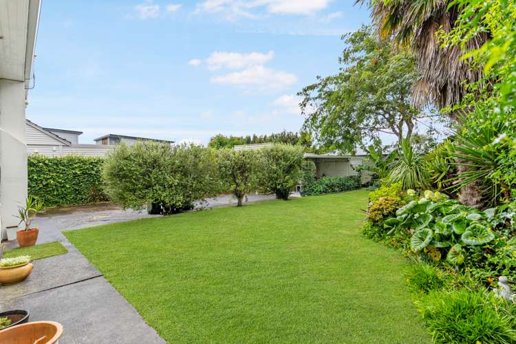 119 Point Chevalier Road Point Chevalier_13