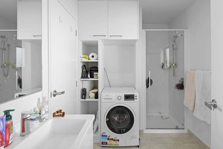 9 Verlamio Lane Edgeware_13