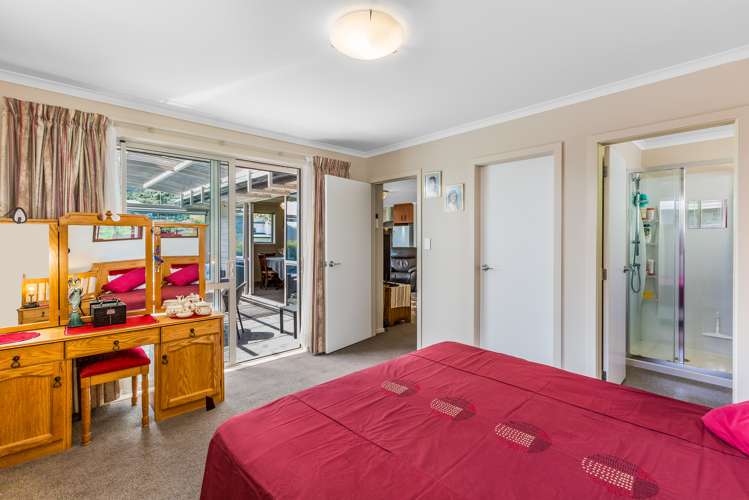 19 Banks Boulevard Whitby_11