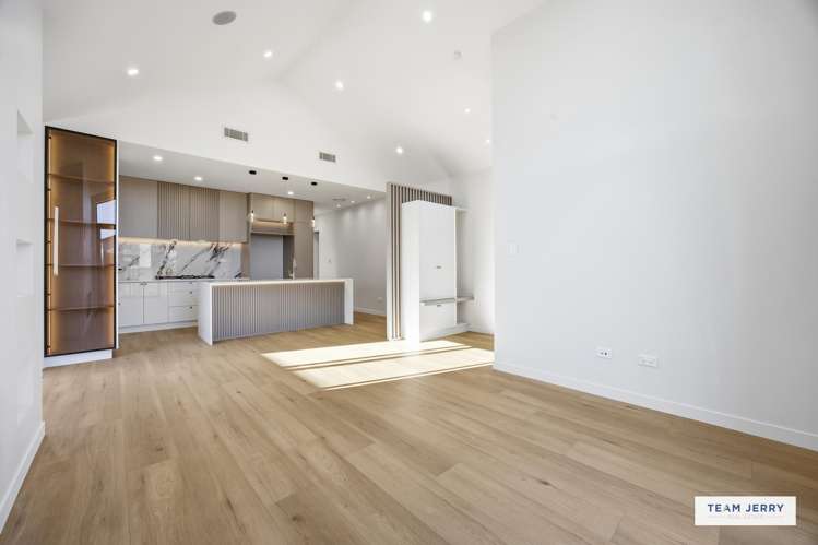 16 Tuwai Crescent Opaheke_11