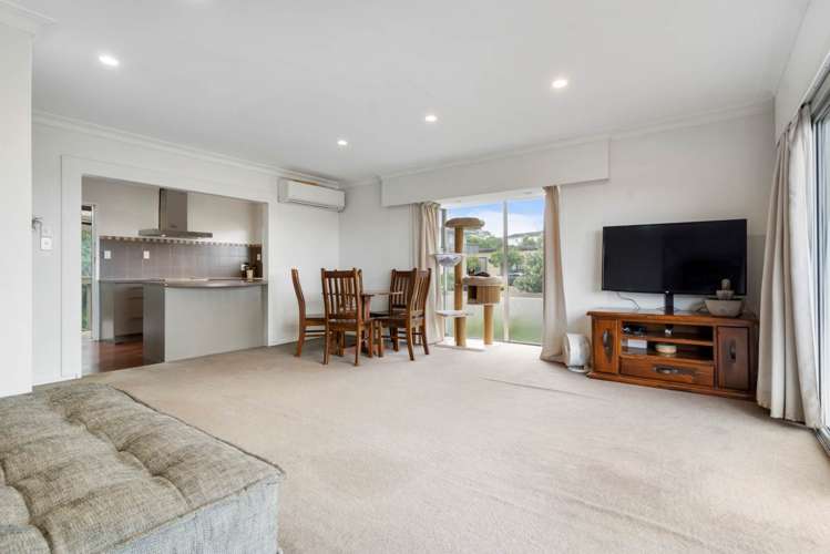 2/10 Sherie Place Howick_6