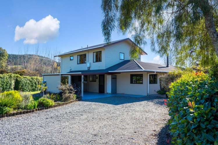 68 Hiwipango Road Wakefield_17