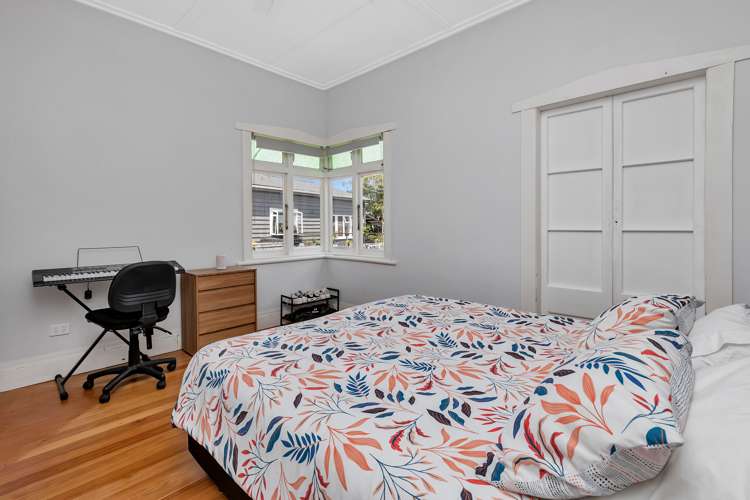 2 Taylor Road Kamo_11