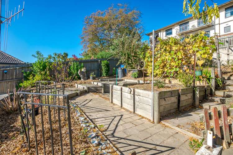 16 June Street Highfield_34