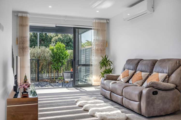 16 Rorida Lane Flat Bush_6