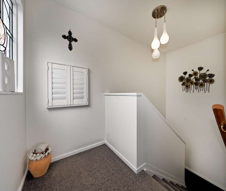 123 Piha Road Piha_11