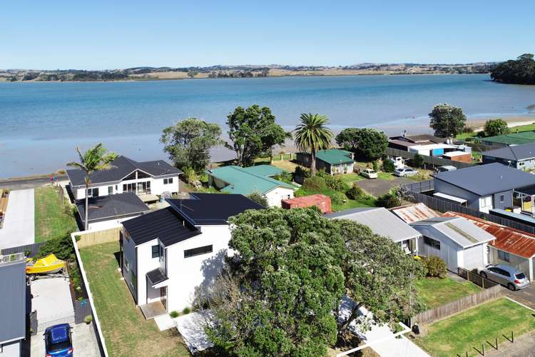 7 Ronald Avenue Glenbrook_1