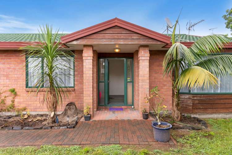 6 Skybird Place Glen Eden_14