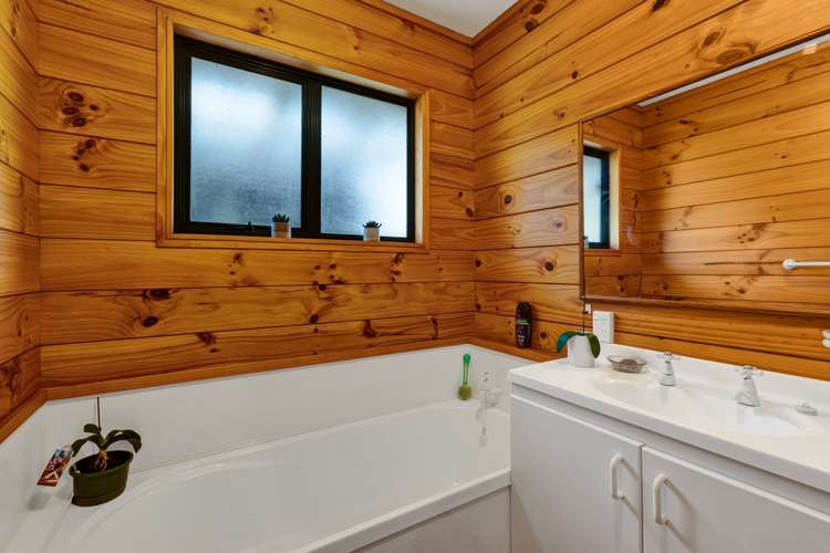 538 Everett Road Inglewood_11