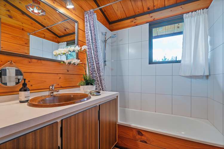 101 Robinson Road Whitianga_24