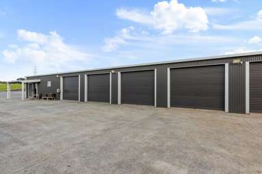 135 Nixon Road_4