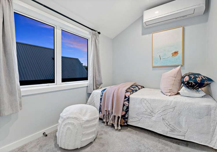 17C Holland Avenue Pt England_11