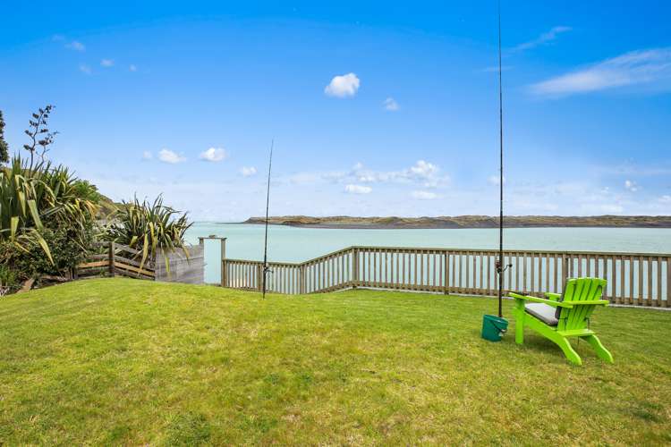 4 Rauparaha Street Marokopa_7