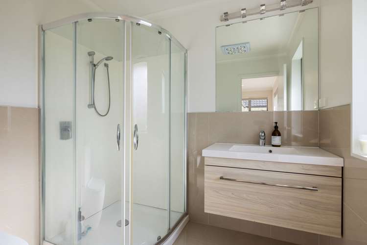 60 Watkins Road Cambridge_16