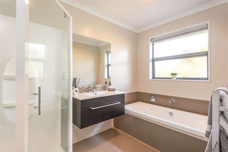 51 Mariposa Crescent Aidanfield_5