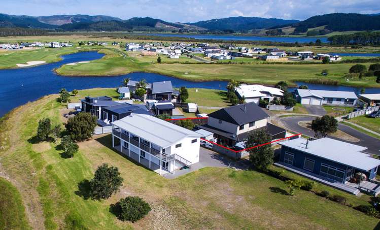 169 The Fairway Matarangi_21