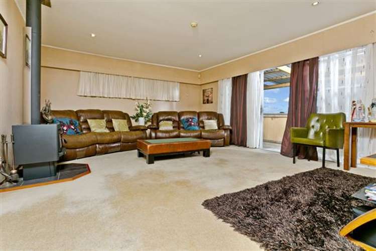 5 Nielsen Place Massey_1