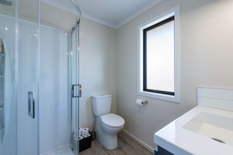 1 Woodley Road Richmond_16