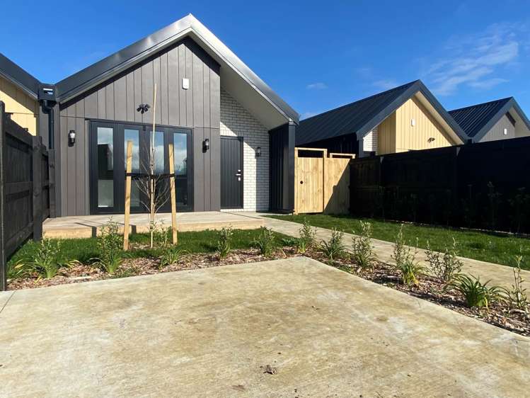 8 Waikaha Street_0