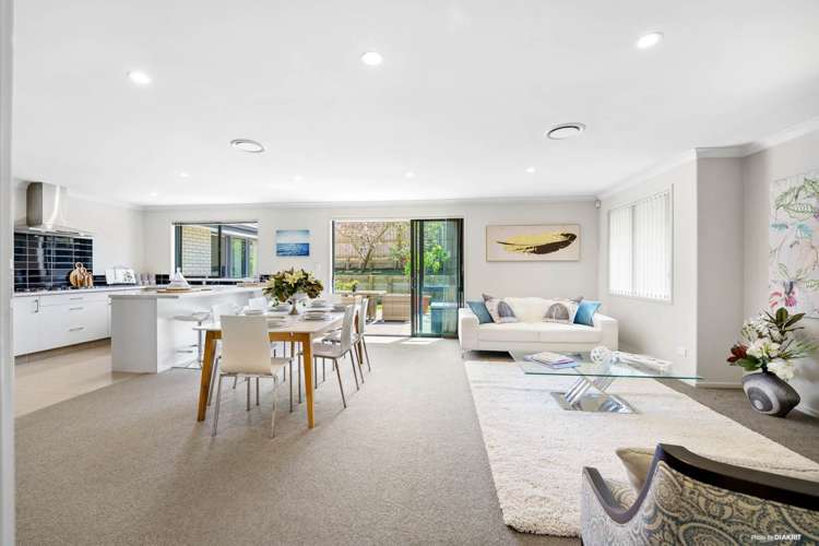 37 Sunningdale Street Wattle Downs_9