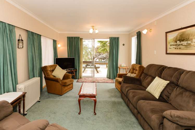 3c Taranaki Street Picton_5