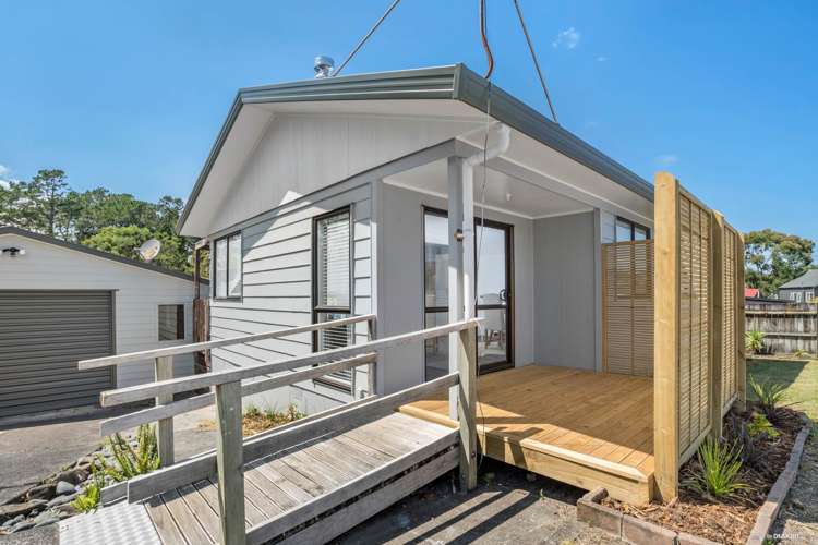 8 Angeline Place Massey_3