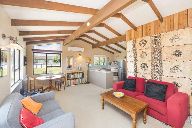 8 Cousins Avenue East Foxton Beach_3
