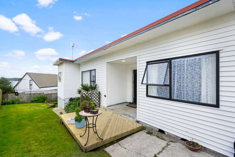 23 Melandra Road Stanmore Bay_2