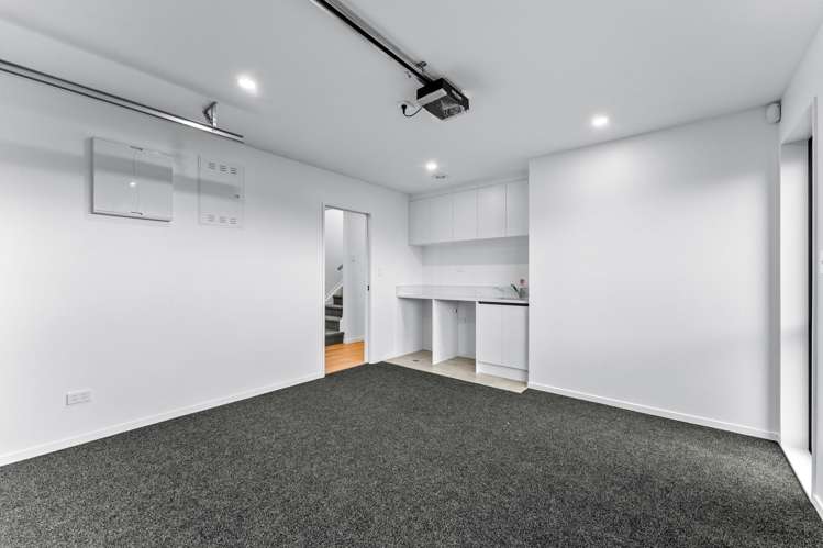 49 Derbyshire Lane Karaka_26