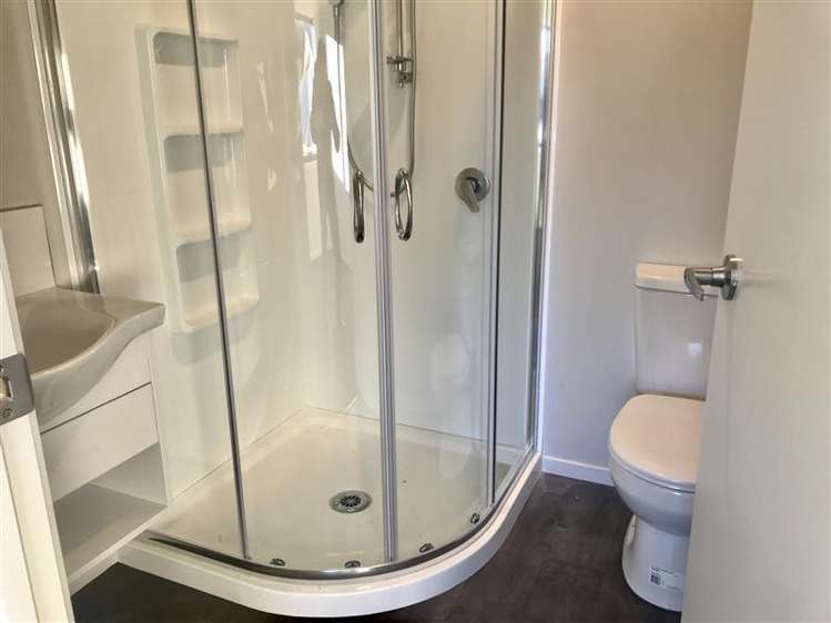 2/8 Coates Street Hamilton East_6