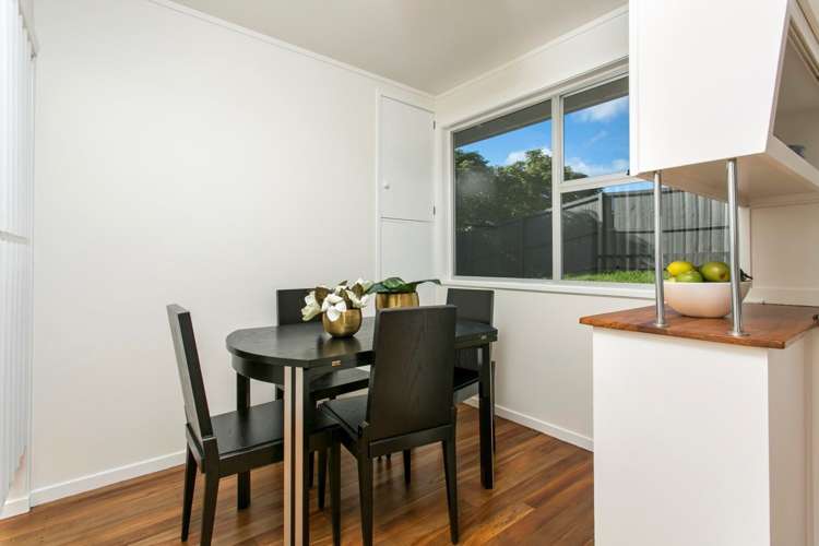 4 Fairdale Place Birkdale_11