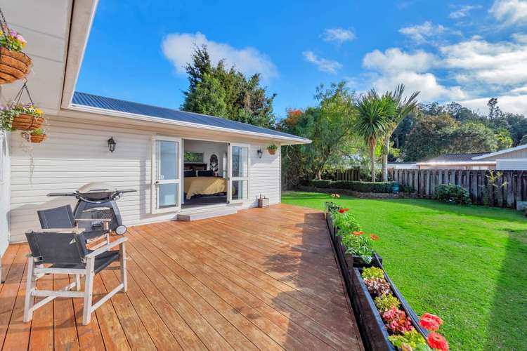 2 James Place Opaheke_6